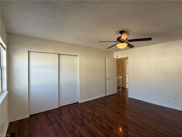 1137 Old Clubhouse RD, Virginia Beach, VA 23453