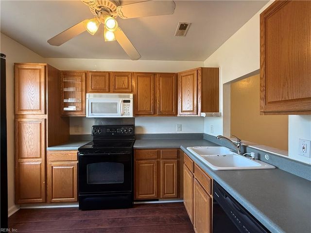 1137 Old Clubhouse RD, Virginia Beach, VA 23453