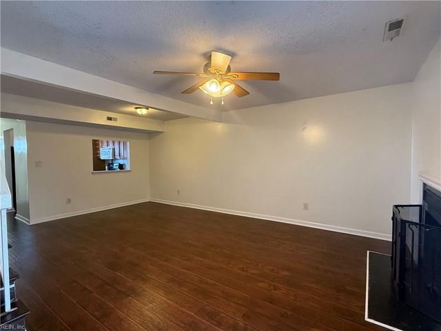 1137 Old Clubhouse RD, Virginia Beach, VA 23453