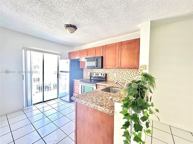 2575 SW 27th Avenue 509, Miami, FL 33133