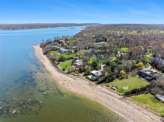 92 Old House Lane, Sands Point, NY 11050