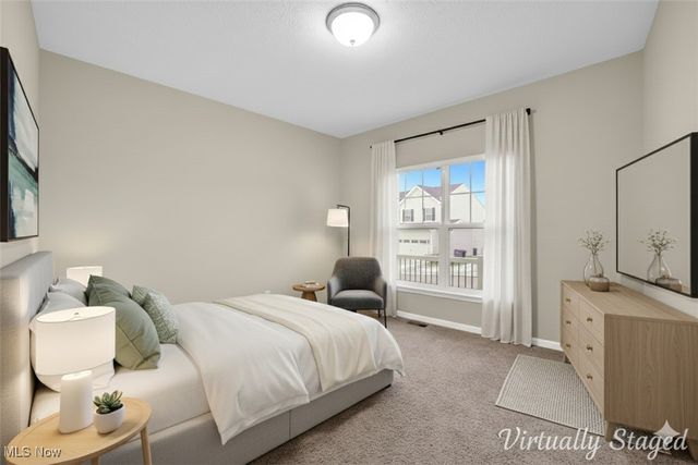 1236 Selena Grove, Uniontown, OH 44685