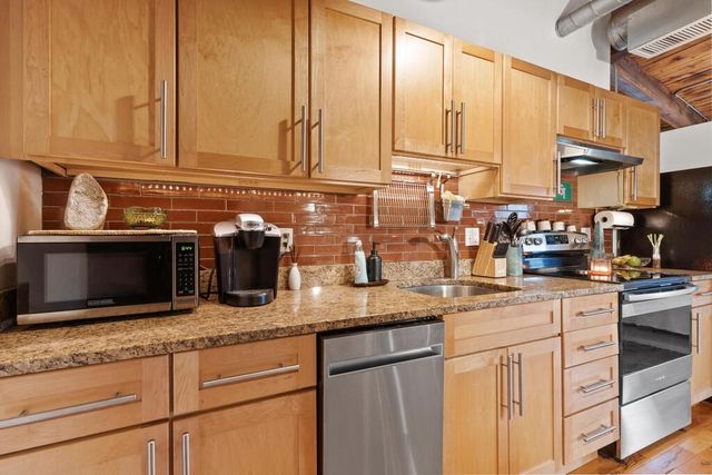 49 Munroe St 406, Lynn, MA 01901