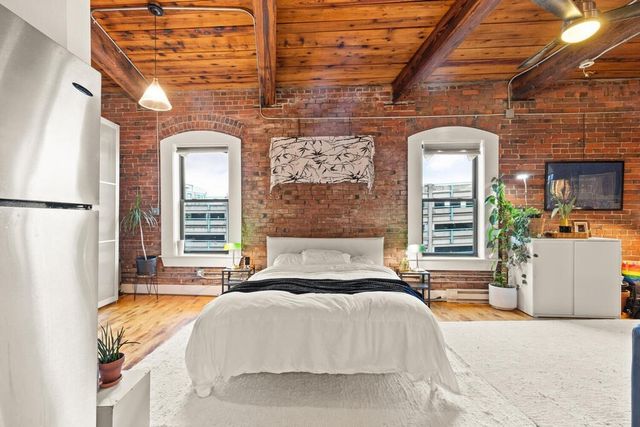 49 Munroe St 406, Lynn, MA 01901