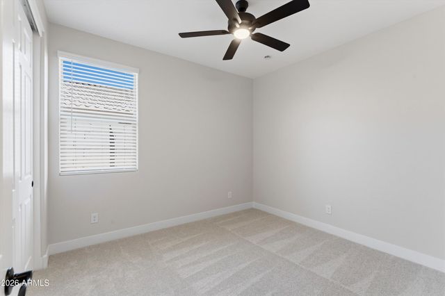 5618 W MAUNA LOA Lane, Glendale, AZ 85306