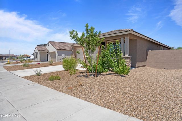 5618 W MAUNA LOA Lane, Glendale, AZ 85306