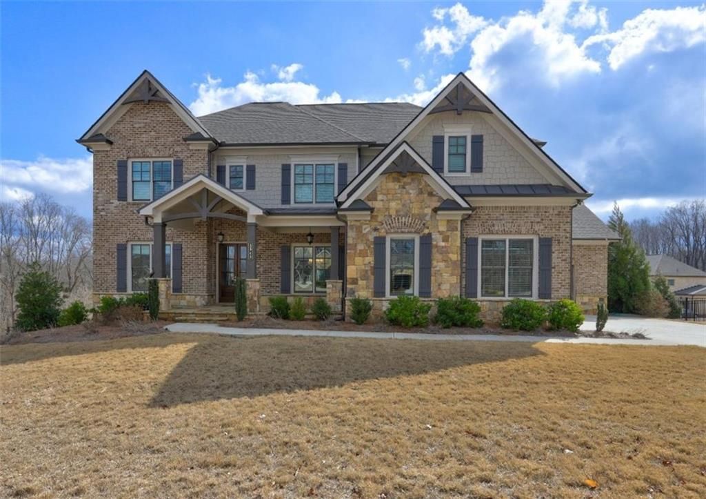 5540 Wood Falls Drive, Buford, GA 30518