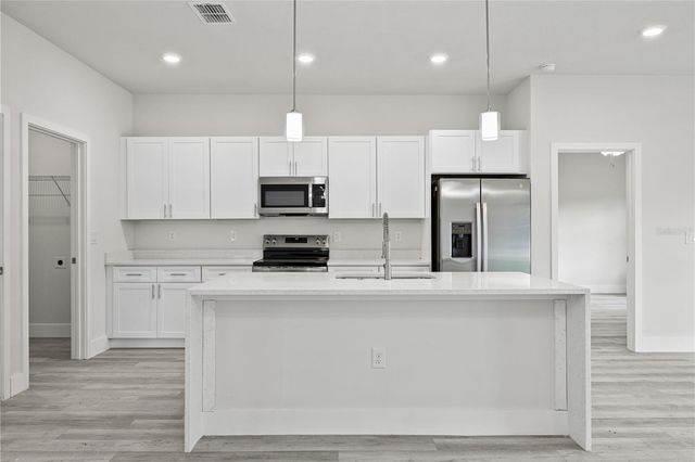 6445 SW 147TH STREET ROAD, Ocala, FL 34473