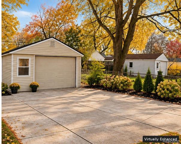 4112 Coolidge Hwy, Royal Oak, MI 48073