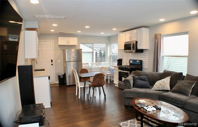 4112 Coolidge Hwy, Royal Oak, MI 48073