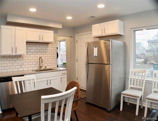 4112 Coolidge Hwy, Royal Oak, MI 48073