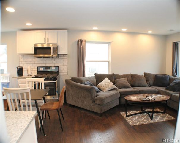 4112 Coolidge Hwy, Royal Oak, MI 48073