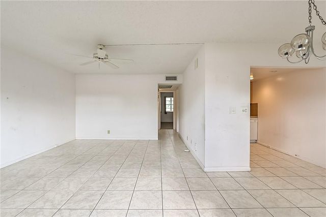 167 Grantham 167, Deerfield Beach, FL 33442