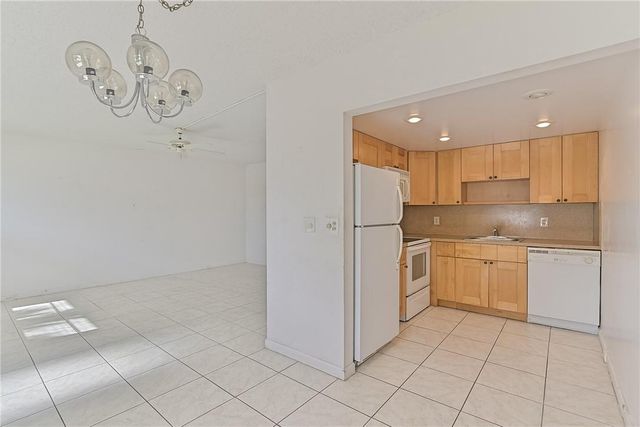 167 Grantham 167, Deerfield Beach, FL 33442