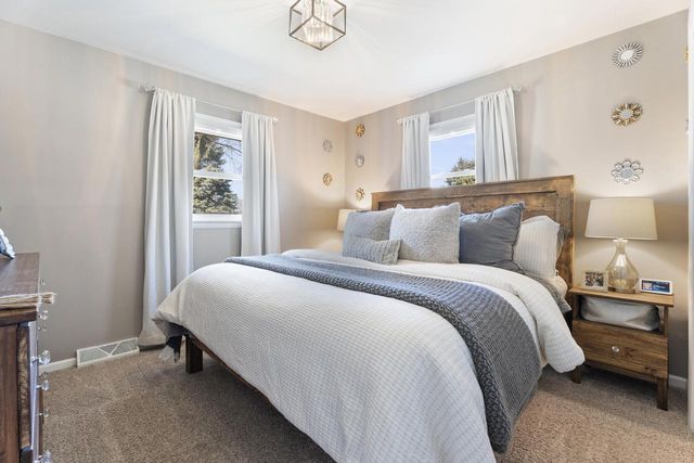 2721 Arrowhead STREET, Racine, WI 53402