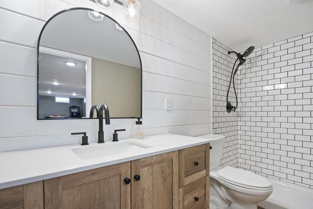 2721 Arrowhead STREET, Racine, WI 53402