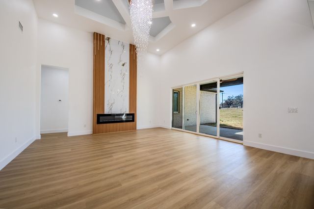 1001 Henry Way, Springtown, TX 76082