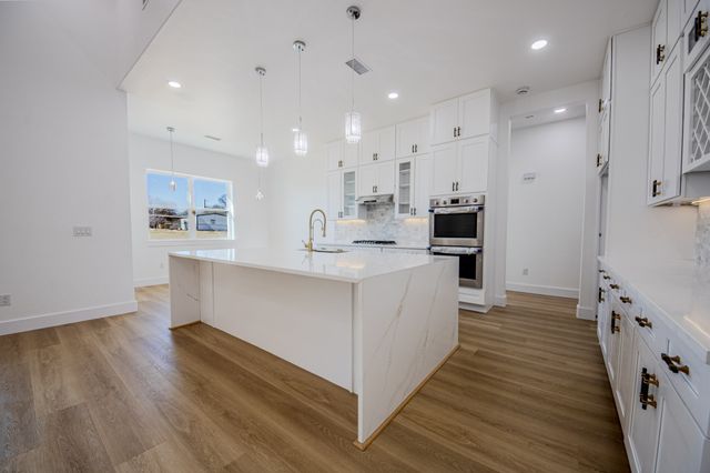 1001 Henry Way, Springtown, TX 76082