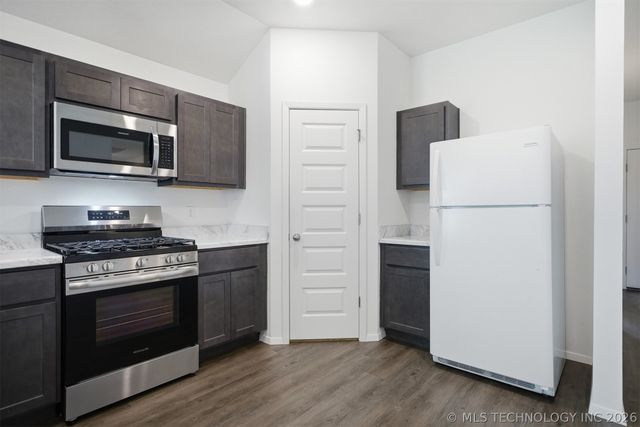 27807 E 114th Place S, Coweta, OK 74429