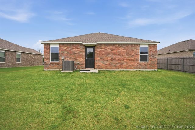 27807 E 114th Place S, Coweta, OK 74429