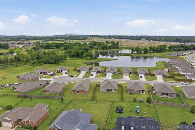 27807 E 114th Place S, Coweta, OK 74429