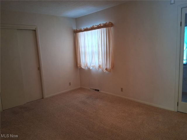 2770 Franwae SW, Warren, OH 44481