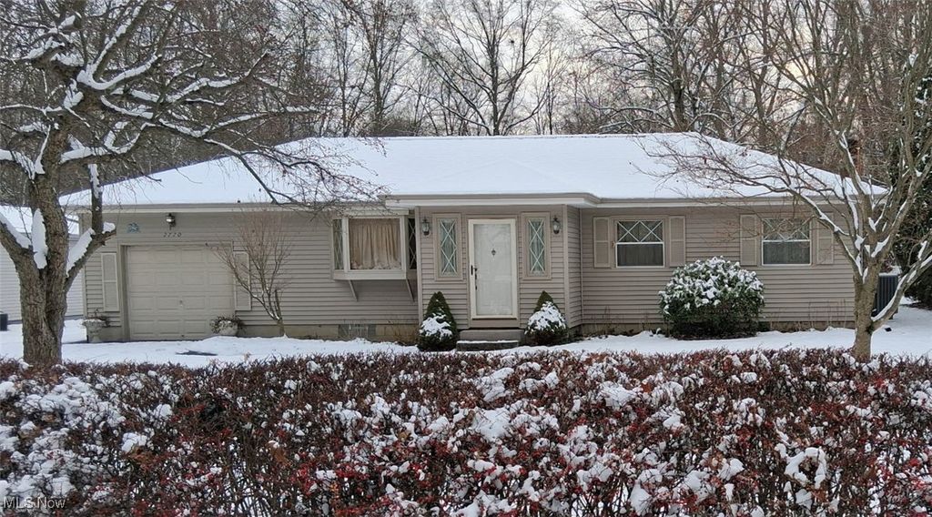 2770 Franwae SW, Warren, OH 44481