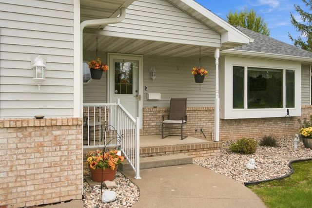 N1203 CRANDON COURT, Greenville, WI 54942