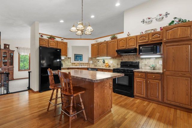N1203 CRANDON COURT, Greenville, WI 54942