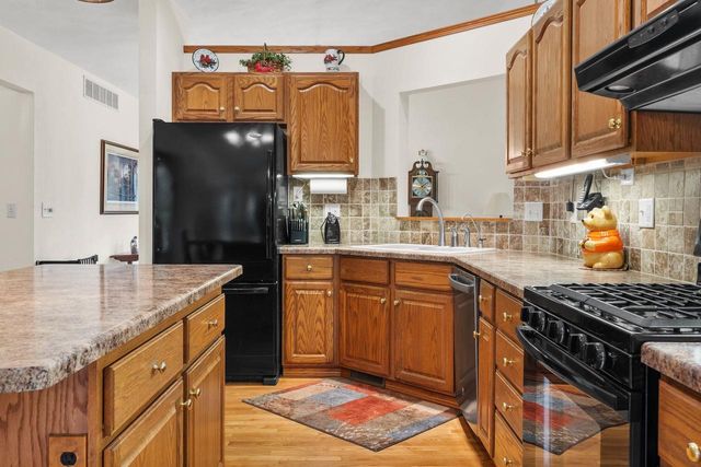 N1203 CRANDON COURT, Greenville, WI 54942