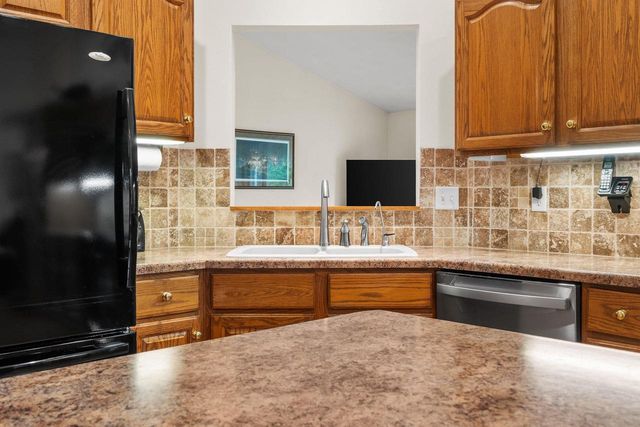 N1203 CRANDON COURT, Greenville, WI 54942