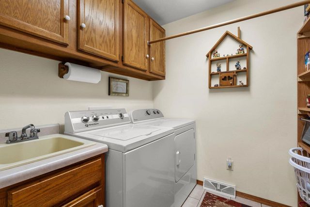 N1203 CRANDON COURT, Greenville, WI 54942