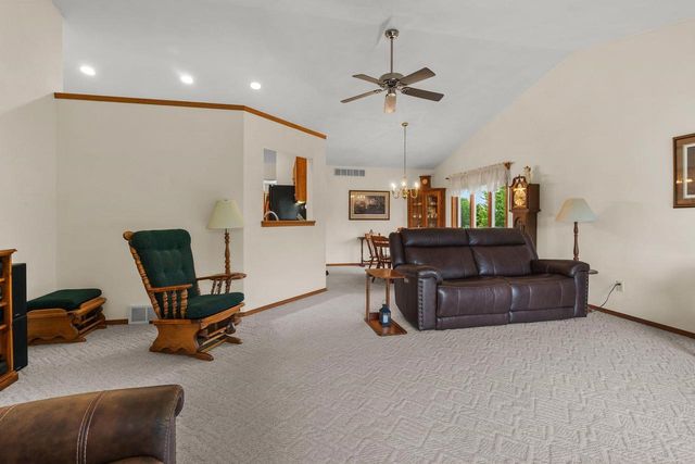 N1203 CRANDON COURT, Greenville, WI 54942