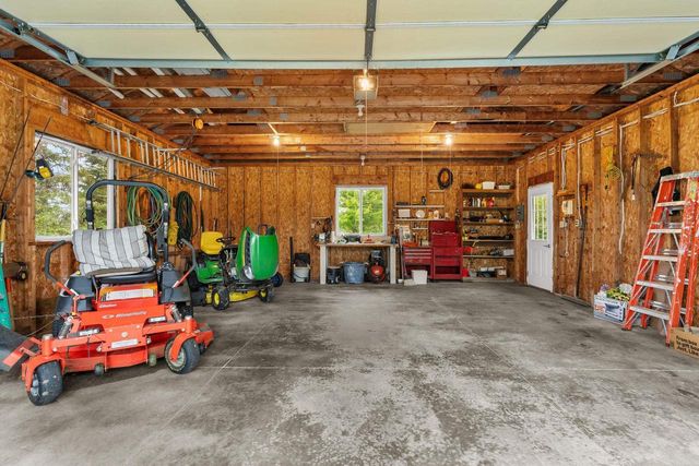N1203 CRANDON COURT, Greenville, WI 54942