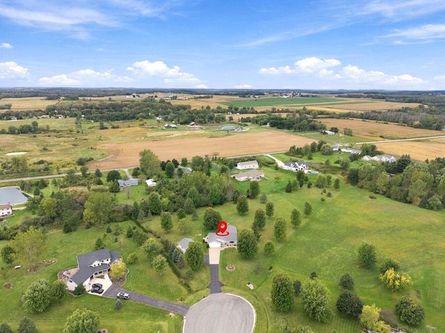 N1203 CRANDON COURT, Greenville, WI 54942
