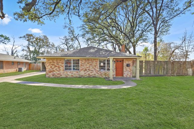 10615 Brinwood Drive, Houston, TX 77043