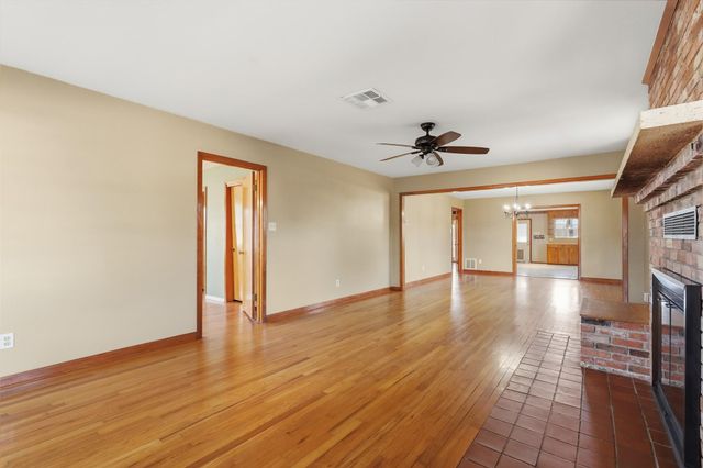 10615 Brinwood Drive, Houston, TX 77043