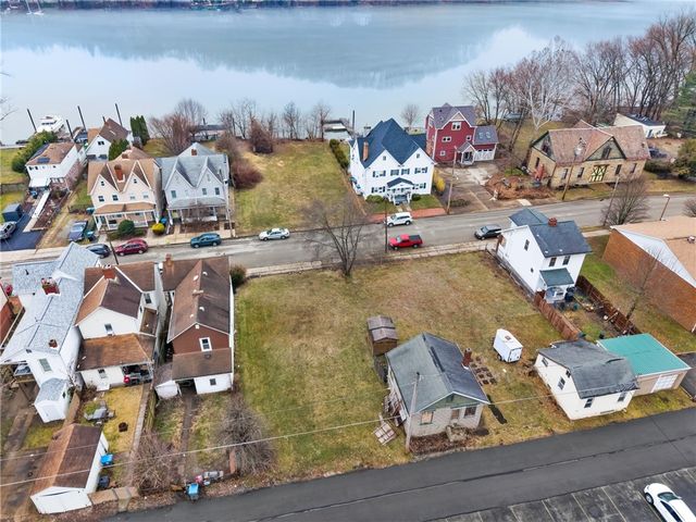 532,534,536 Penn St, Verona, PA 15147