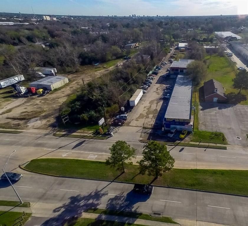 10326 Antoine Drive, Houston, TX 77086