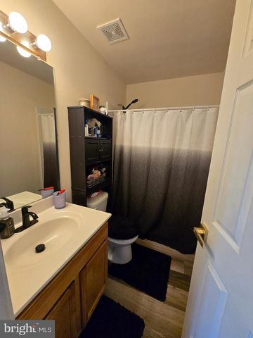 544 HIGHLAND TOWNE LN, Warrenton, VA 20186
