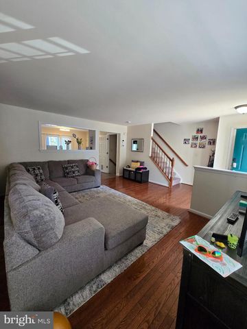 544 HIGHLAND TOWNE LN, Warrenton, VA 20186