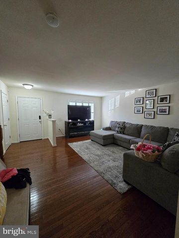 544 HIGHLAND TOWNE LN, Warrenton, VA 20186