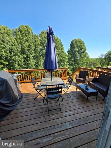 544 HIGHLAND TOWNE LN, Warrenton, VA 20186
