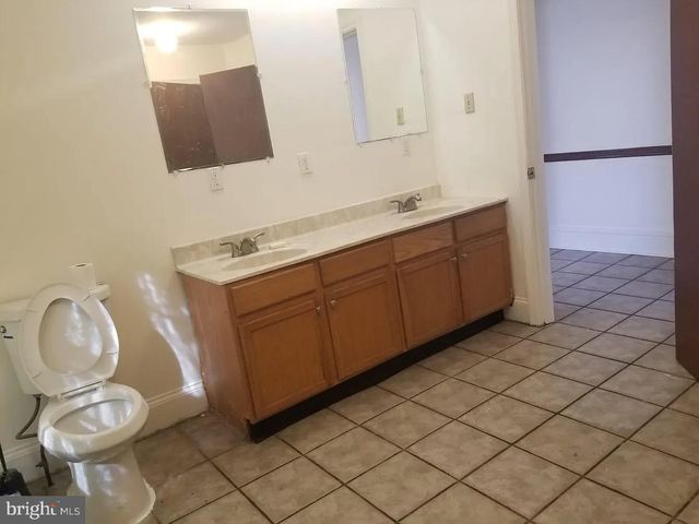 205 NOBLE ST, Norristown, PA 19401