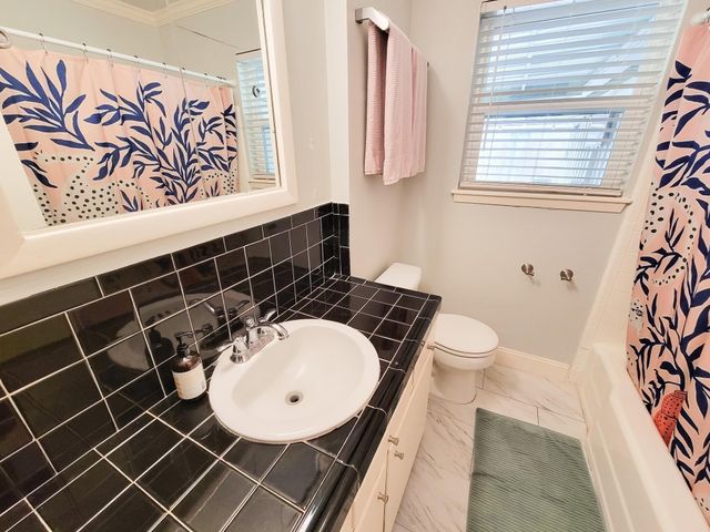 4405 W 43rd Street, Houston, TX 77092