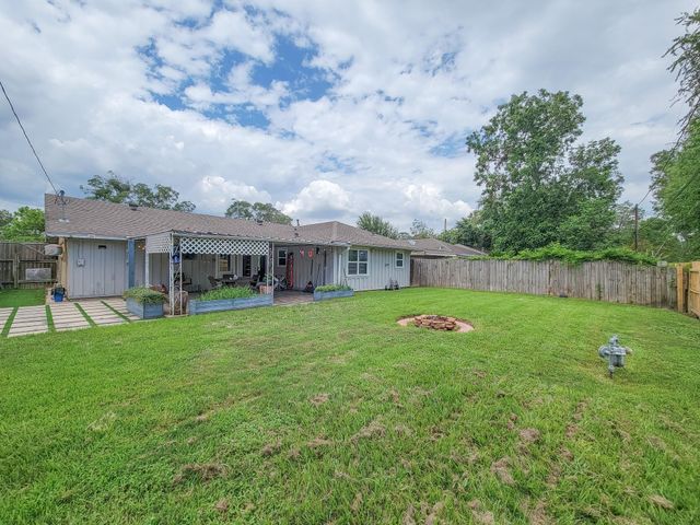 4405 W 43rd Street, Houston, TX 77092