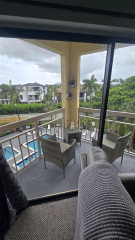 8290 Lake Drive 426, Doral, FL 33166