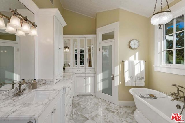 1650 E Valley Road, Santa Barbara, CA 93108