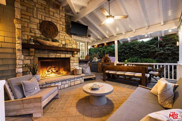 1650 E Valley Road, Santa Barbara, CA 93108