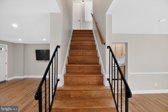 901 MASEFIELD RD, Baltimore, MD 21207